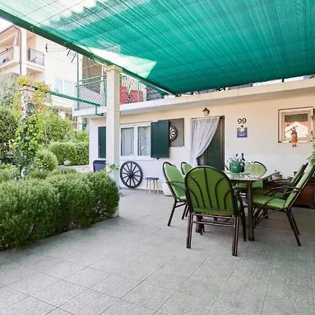 Dom wakacyjny House Linda *